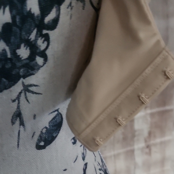 NWT SKIMS 40DD MSRP$68.00 Fits Everybody Full Coverage Wired Sand - Picture 3 of 5